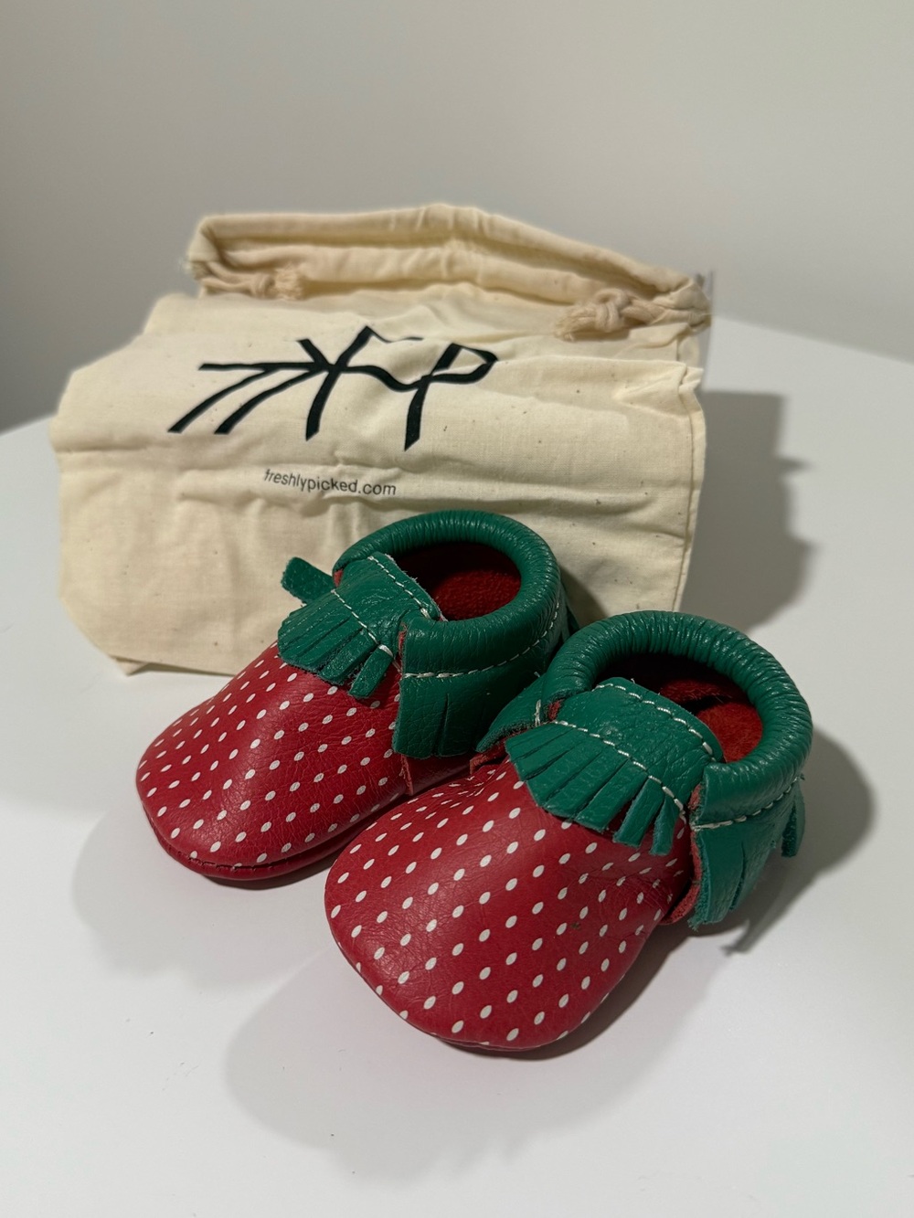Freshly Picked Kids Red & Green Strawberry Moccasins